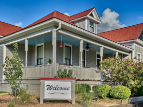 Heritage Sunday House