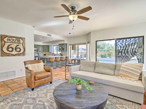 Upscale Phoenix Abode: Walk to South Mountain Park