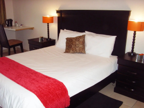 Dumelang Executive Lodge