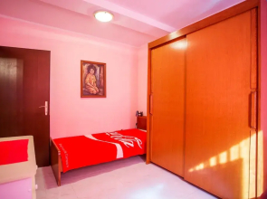 Apartment 736