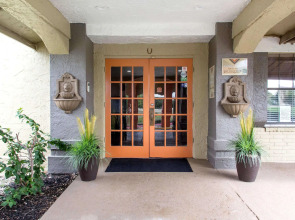 Quality Inn & Suites I-35 near Frost Bank Center