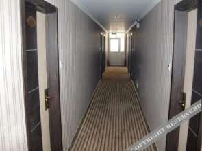 Xinjiang Xinxinyu Express Hotel