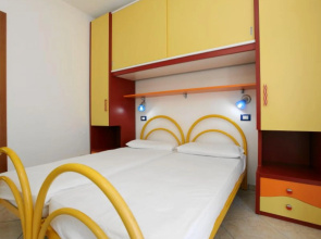 Residence La Pigna in Rosolina Mare, the structure is in the central area, nearby the services, the-La Pigna EST 13