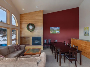 111 Corinthian Circle Unit H by Summit County Mountain Retreats