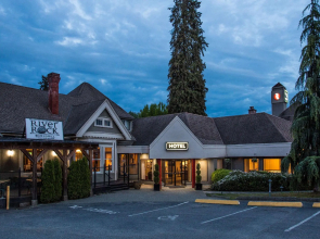 Ramada by Wyndham Duncan Cowichan Valley