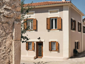 Joya Village House