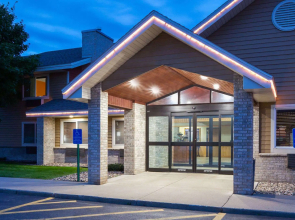 AmericInn by Wyndham Sartell