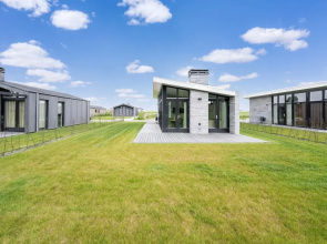 Holiday Home in Oud Ade Near Kaag Lakes