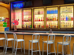 Aloft New York LaGuardia Airport