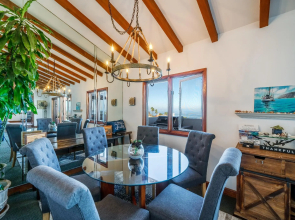 Gorgeous Oceanfront villa with panoramic views