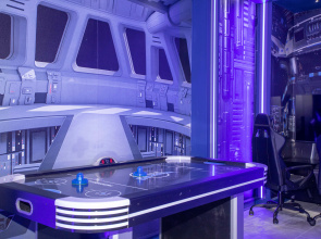 Super luxury home with cinema and game room near Disney
