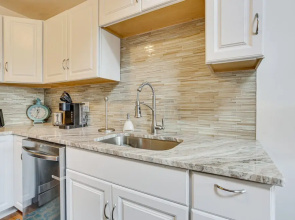 Vernon Township Condo w/ Balcony Near Ski Lifts!