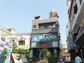 OYO 3956 Home Stay Punjabi Handi