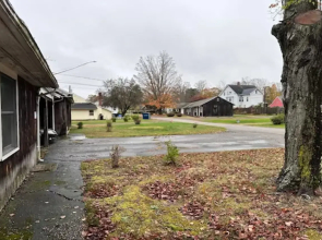 Village Motel By OYO Clinton