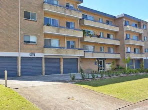 3 'Silvana Court', 26 Ajax Avenue - Neat Unit With Air Conditioning