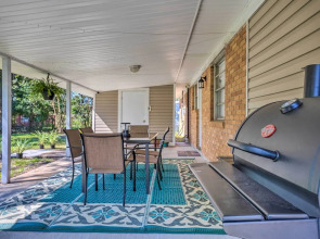Charming Gulfport Escape: Half-mile to Beach!