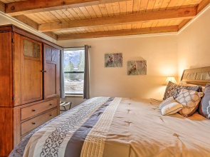Ski & Hike: Mtn-view Condo in Silverthorne!