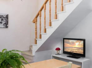 Dizengoff Suites Hotel