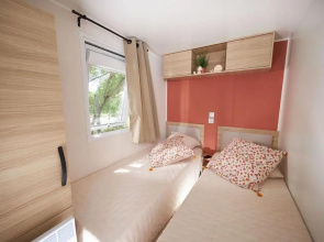 Mobil home 3 chambres 2 salles de bains au camping 4 étoiles MH276 aux charmettes