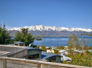 35b Greenstone Place