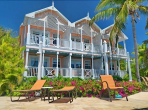 Hope Town Inn & Marina