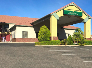 America's Best Inn & Suites