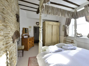 Kemble Cottage