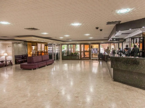 Sharjah Carlton Hotel