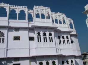 Bhanwar Vilas Guest House