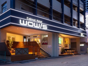 Cabinet Hotel WOWS