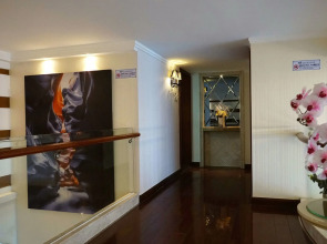 South & North International Apartment