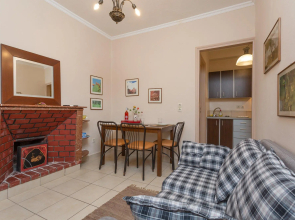 Foteini Apartment Walk to Beach Wifi Car Not Required - 2618