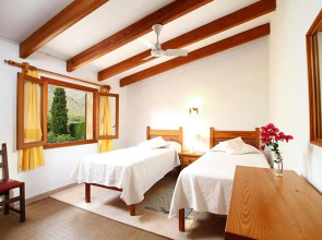 Villa - 4 Bedrooms with Pool and WiFi - 108753