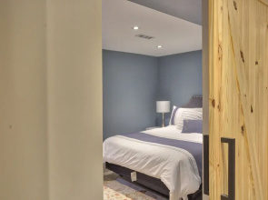 Fully Furnished Private Guest Suite