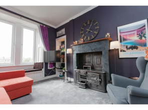 Stylish 1BR Tenement in City Centre for 4