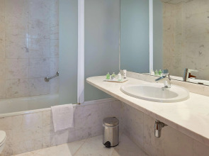 NH Barcelona Entenza