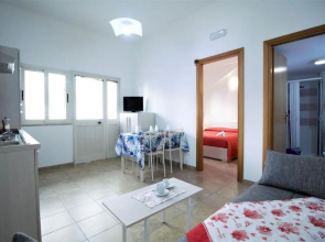 Holidaycasa Sebastiano - Grazioso Bilocale a 150 Mt Dal Mare