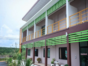 Chaison Hill Resort Khanom