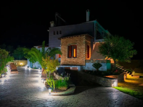 Chariklia's House with private pool