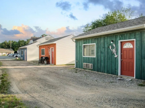 Wagon Wheel Motel