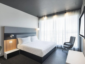 Alt Hotel Calgary University District