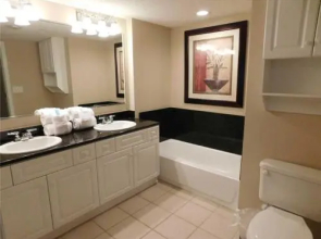 Yacht Clubs #2-702B - 1 Br Condo