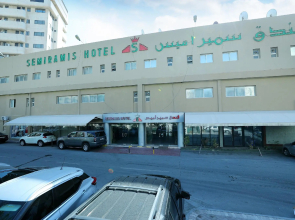 OYO 112 Semiramis Hotel