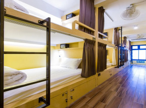 Matchbox Bangkok Hostel