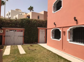 Stylish 4 Bedrooms Villa Ref 1081