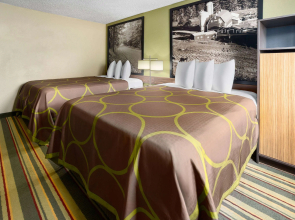 Super 8 by Wyndham St. Clairsville OH/Wheeling WV Area