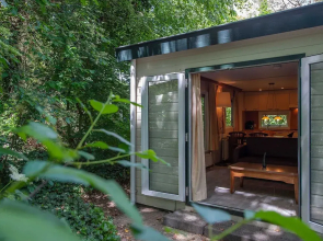 Chalet Near Trails & Town
