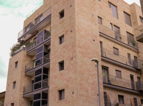 JLM Suites Tower Lincoln  Prime Location