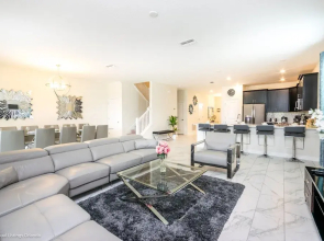 9 Bedroom 5 Bathroom Villa