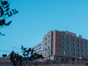 Petra Moon Hotel